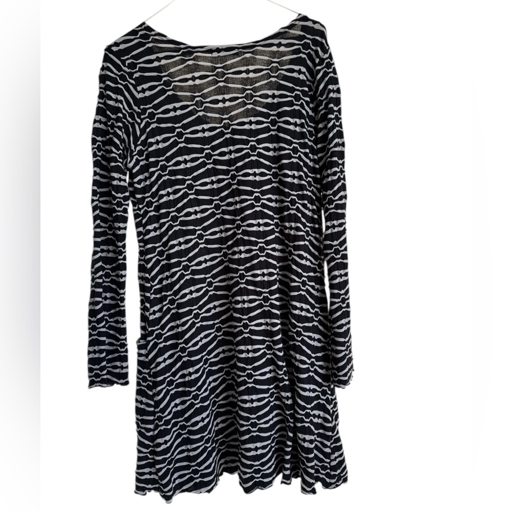 Vine Street Apparel Black and White Long Sleeve Dress - Picture 2 of 2
